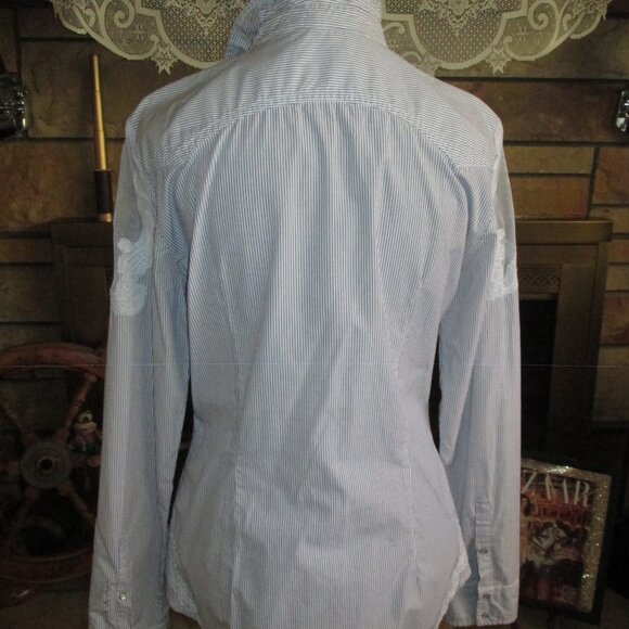 Guess Lace & Mesh Shirt - Picture 7 of 12